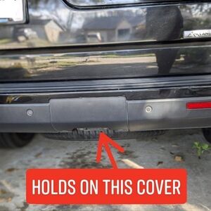 (4) Land Rover tow receiver cover clips